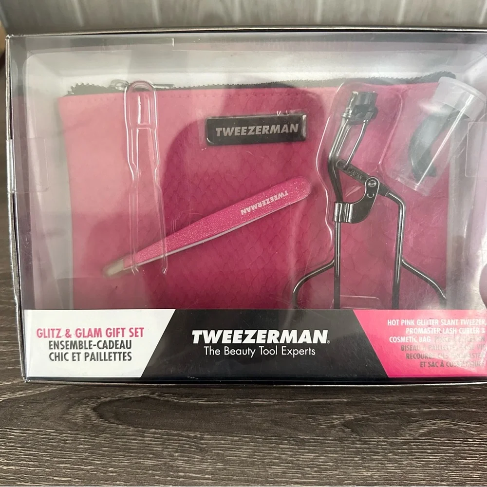 Tweezerman Glitz Glam Gift Set Gunmetal Pink Tweezers Eyelash Curler Makeup Bag